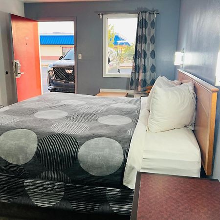 Relax Inn Marshall Экстерьер фото