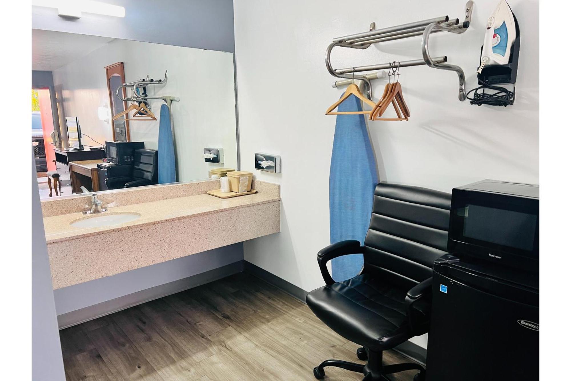 Relax Inn Marshall Экстерьер фото